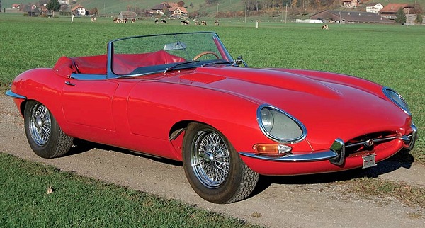 Jaguar E-Type 3.8 Series 1 Roadster (1963) - angeboten an der DolderClassics-Auktion der Oldtimer Galerie Toffen vom 10. Juni 2012