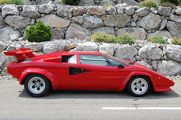 Lamborghini Countach LP 5000 S Quattrovalvole (1986) - angeboten an der DolderClassics-Auktion der Oldtimer Galerie Toffen vom 10. Juni 2012