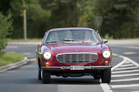 Volvo 1800 S (1969) - am Start beim GP Suisse 2012 in der Kategorie Sport- und Tourenwagen 1963 - 1971