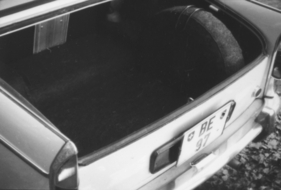 Peugeot 404 (1961) - schön ausgekleideter Kofferraum