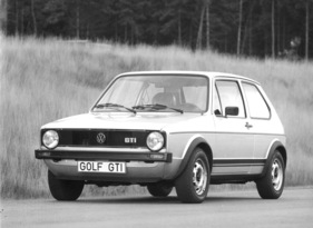 VW Golf GTI (1975) - den GTI gab es anfangs nur in zwei Farben - rot und silberfarbig