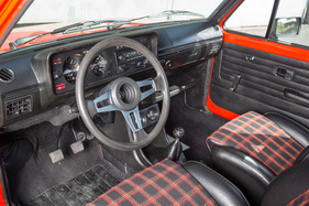 VW Golf GTI (1980) - das Lenkrad war kunststoff-ummantelt